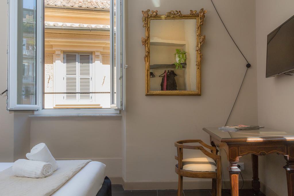 App Condotti Luxury Apartment In Roma Exterior foto